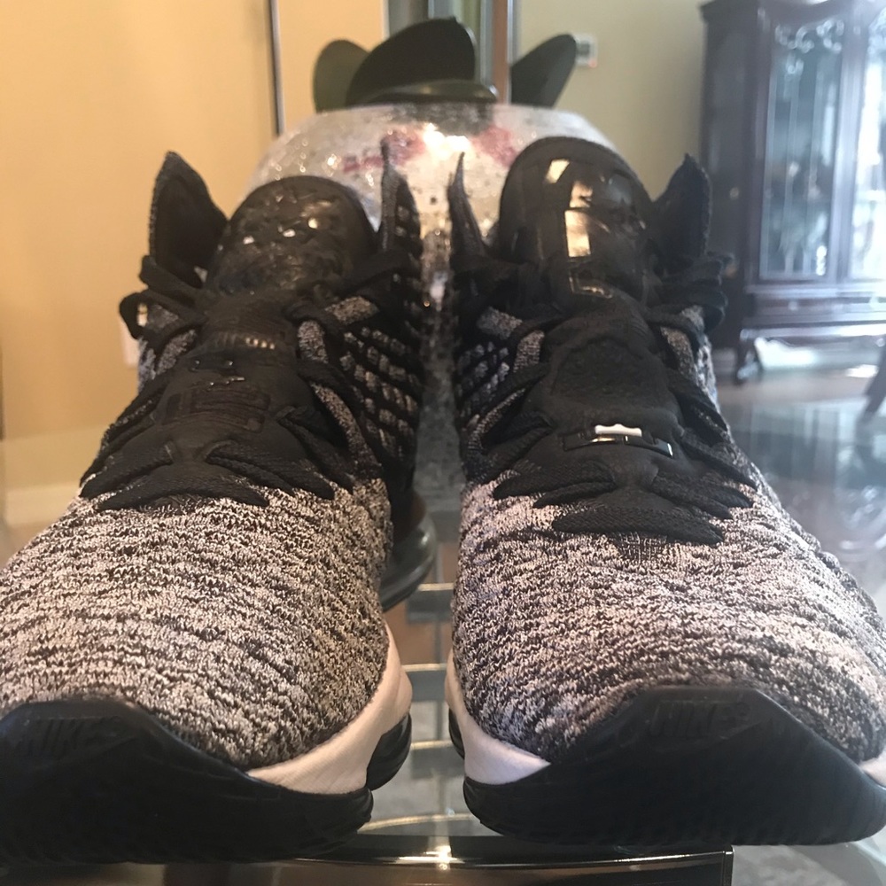Lebron XV11